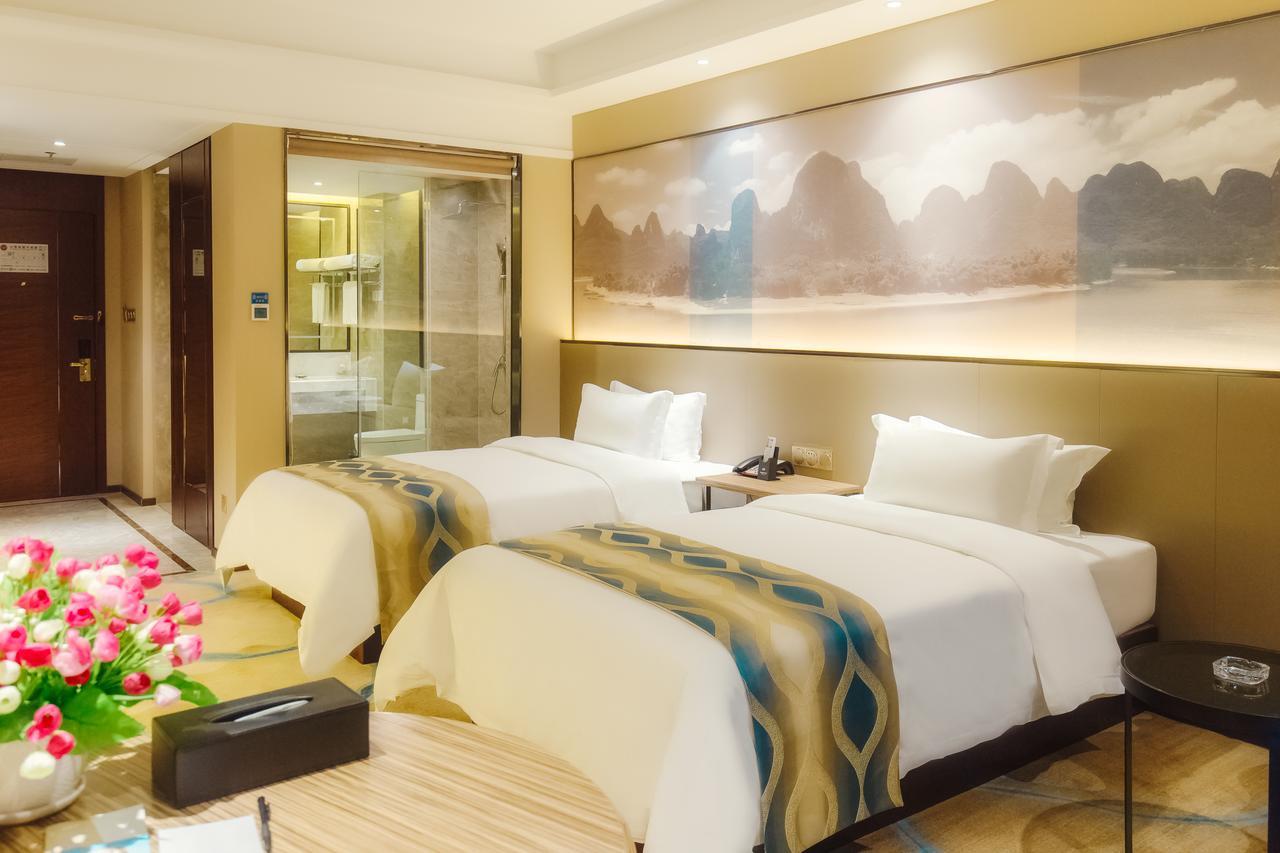 Manhatton Hotel Guilin North Railway Station מראה חיצוני תמונה