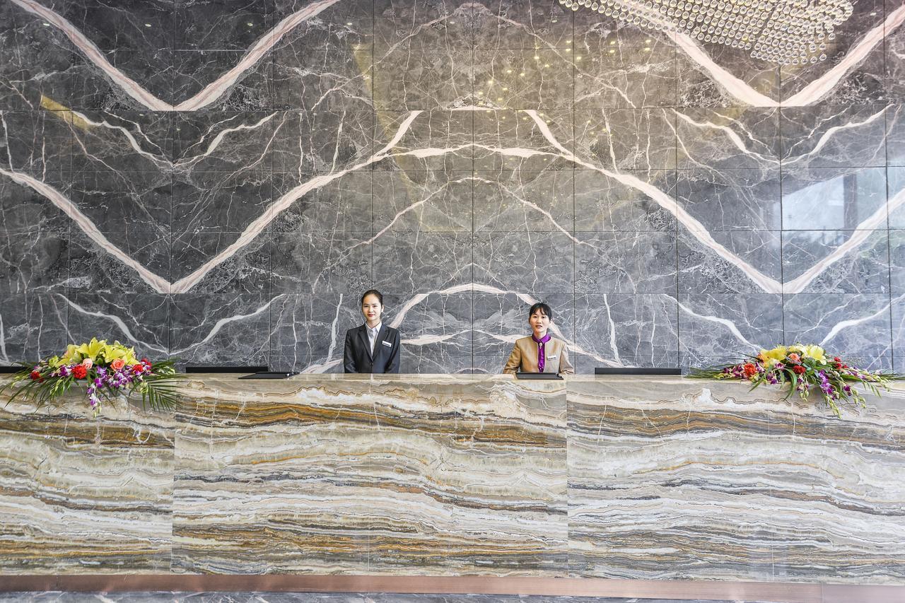 Manhatton Hotel Guilin North Railway Station מראה חיצוני תמונה