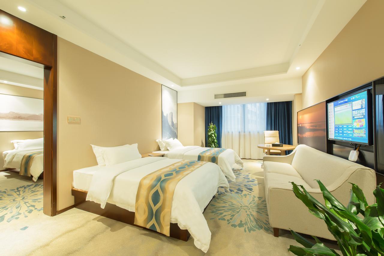 Manhatton Hotel Guilin North Railway Station מראה חיצוני תמונה